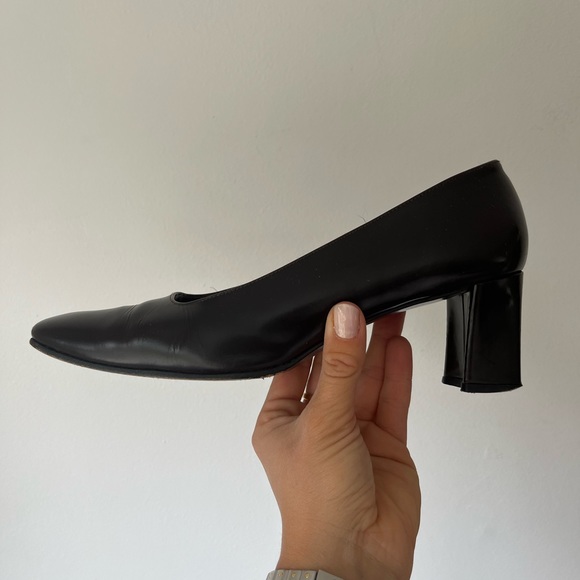 Stuart Weitzman heels - Picture 7 of 7